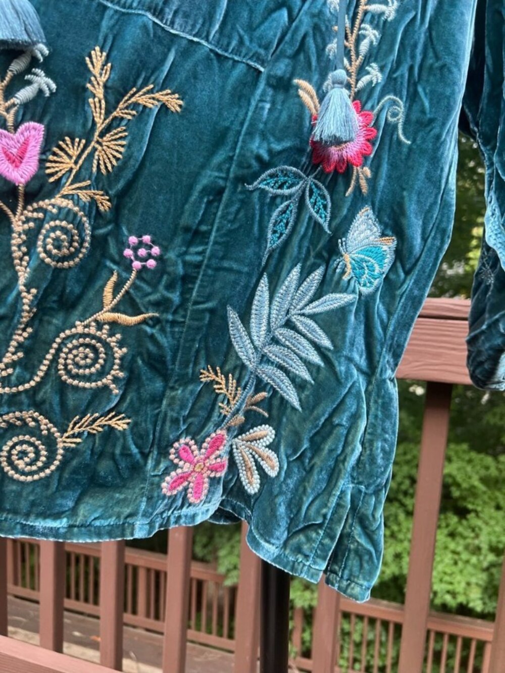 NWOT Johnny Was Silk Blend Velvet Floral Embroidered Tunic Blouse Green Size M - Picture 9 of 16